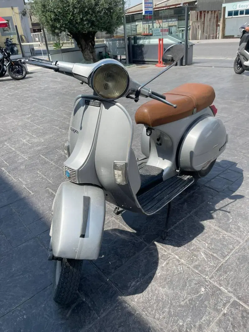 Piaggio Vespa 200 PX