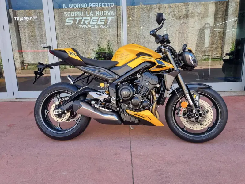 Triumph Street Triple 765 RS (2023 - 26) (3)