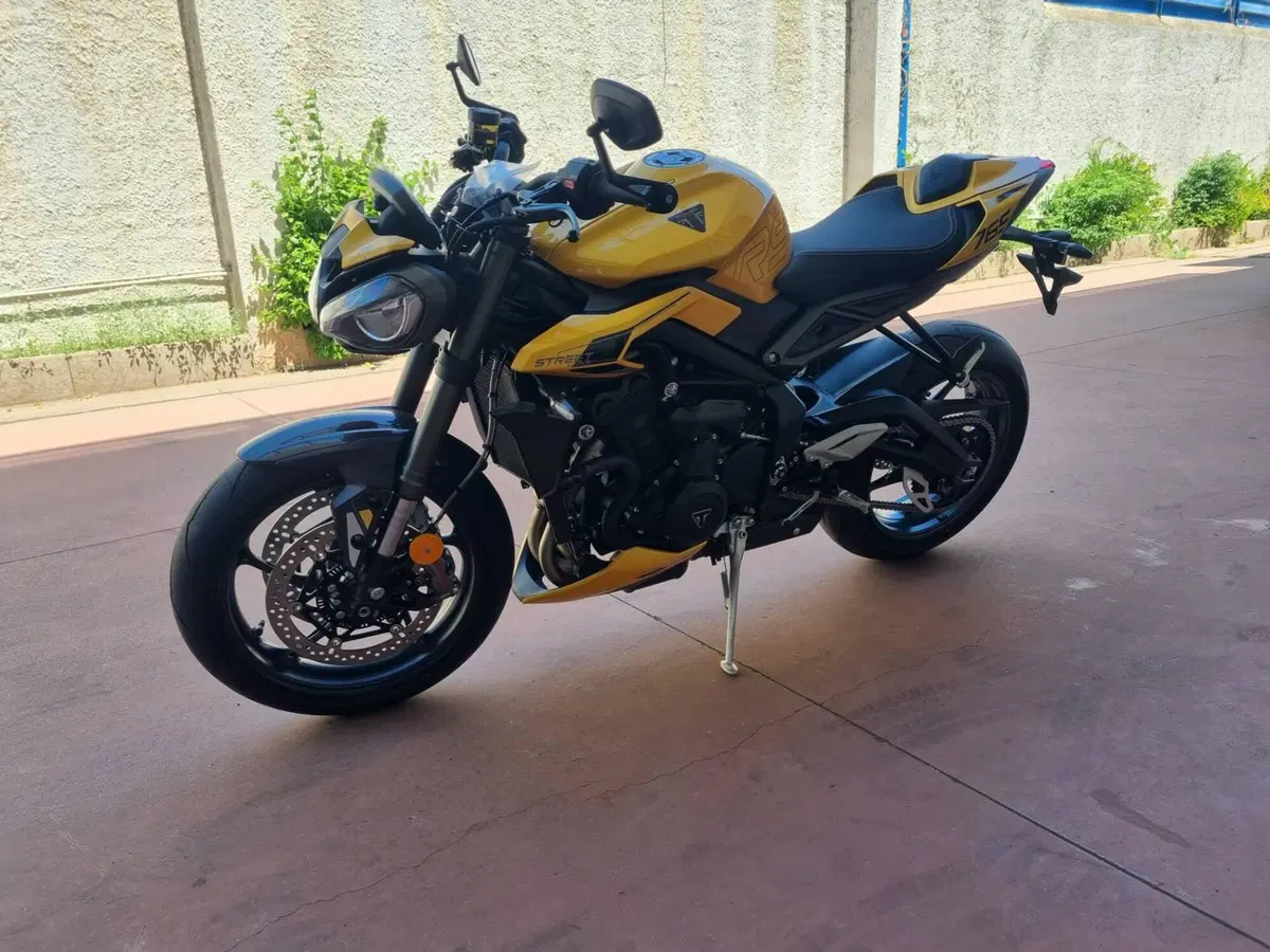Triumph Street Triple 765 RS (2023 - 26) (6)