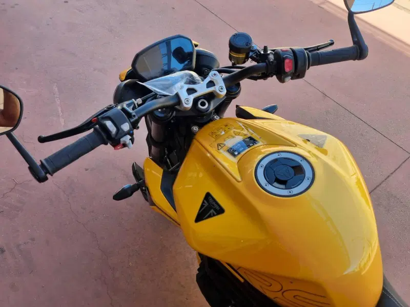Triumph Street Triple 765 RS (2023 - 26) (7)