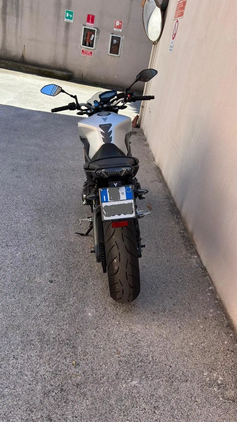 Yamaha MT-09 ABS (2016) (5)