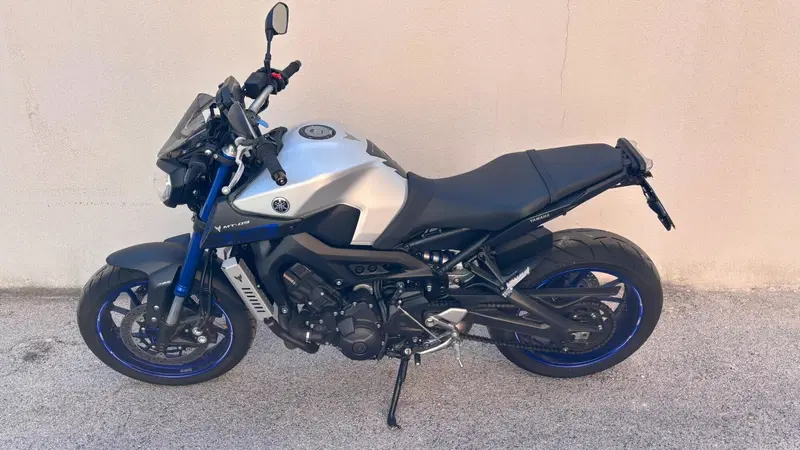 Yamaha MT-09 ABS (2016) (6)