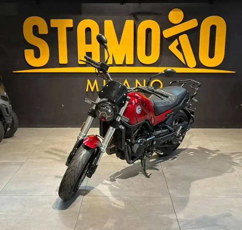 Benelli Leoncino 500 (2021 - 25) (4)