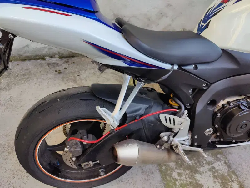 Suzuki GSX R 600 (2006 - 07) (8)