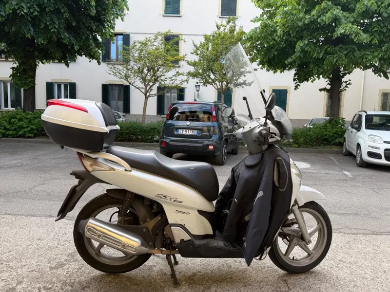 Honda SH 125 i (2005 - 08) (2)