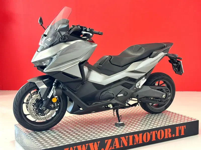 Honda Forza 750 (2025 - 26) (4)