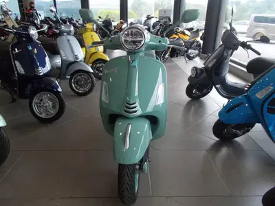 Vespa GTS 310 80th (2026) nuova