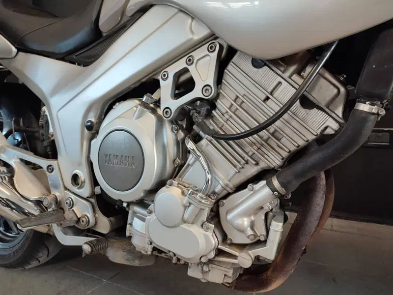 Yamaha TDM 850 (1996 - 01) (3)