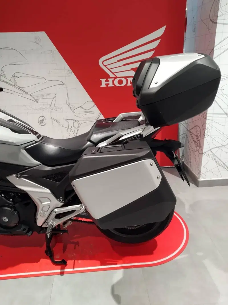Honda NC 750 X DCT Travel (2021 - 24) (12)