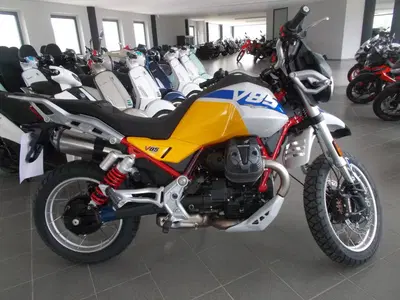 Moto Guzzi V85 TT (2024 - 26) nuova