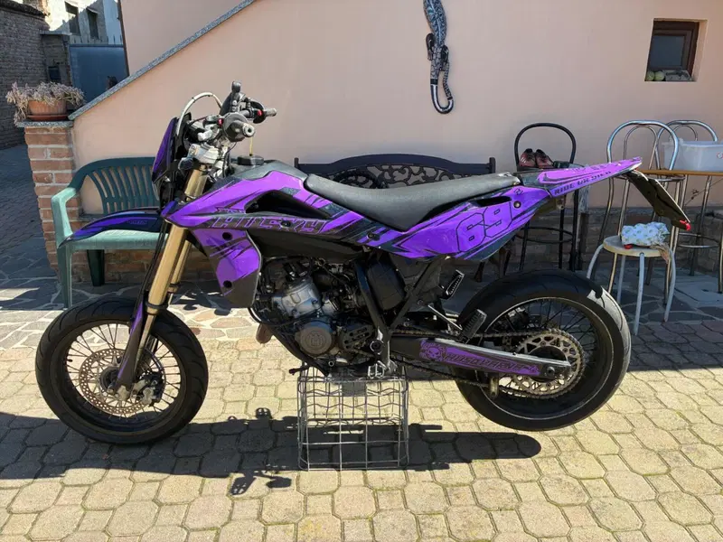 Husqvarna SM 125 (2009) (3)
