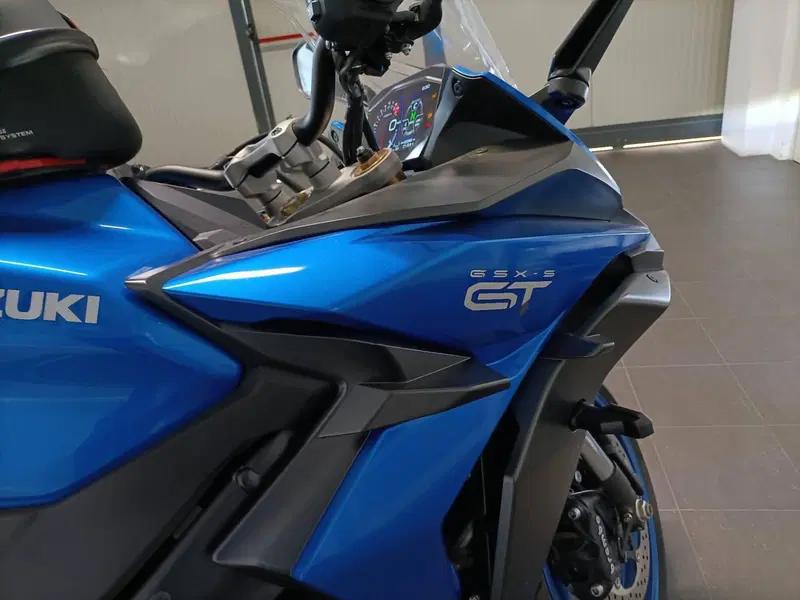 Suzuki GSX-S1000GT (2022 - 24) (8)
