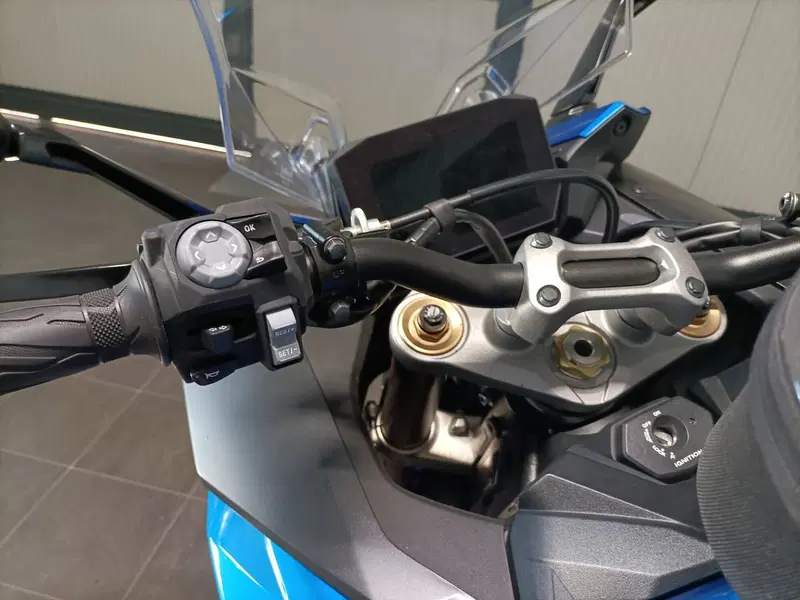 Suzuki GSX-S1000GT (2022 - 24) (13)
