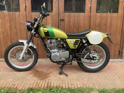 Yamaha SR 400 (2013 - 17) usata