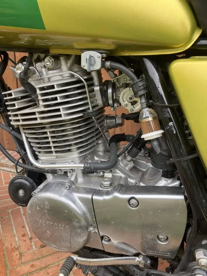 Yamaha SR 400 (2013 - 17) (3)