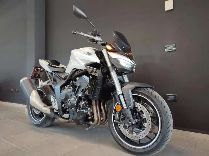 Honda CB 1000 Hornet (2025 - 26) (7)