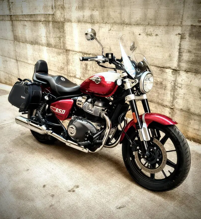 Royal Enfield Super Meteor 650 (2023 - 26) (3)