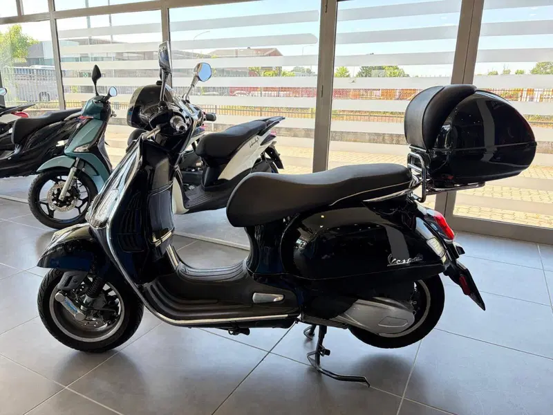 Vespa GTS 300 Super Hpe (2021 - 22) (8)