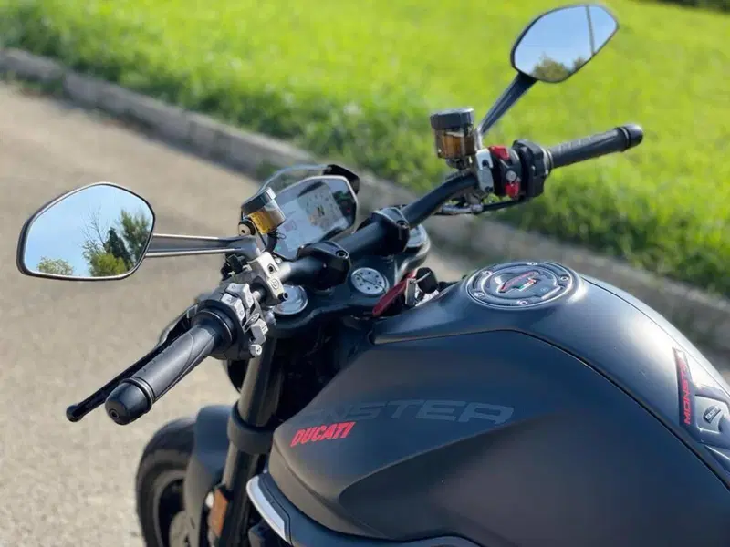 Ducati Monster 937 (2021 - 25) (5)