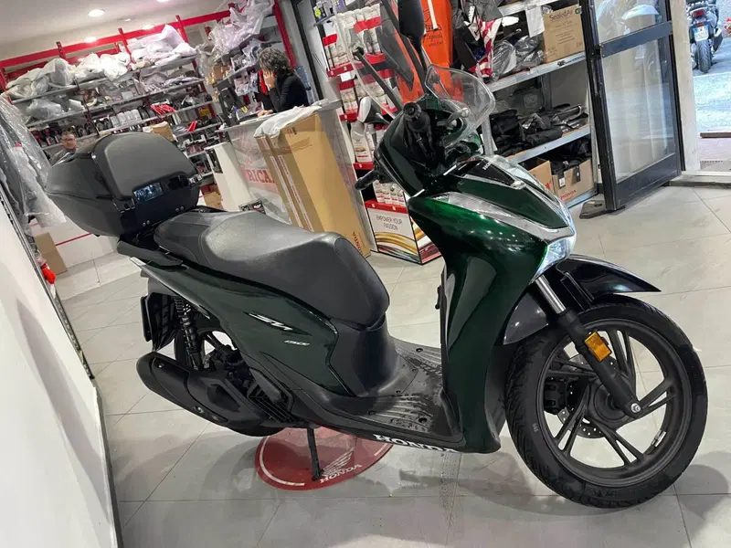 Honda SH 150i Vetro (2024 - 25) (3)