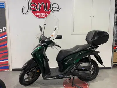 Honda SH 150i Vetro (2024 - 25) usata