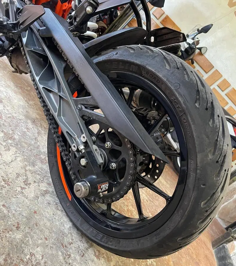 KTM 125 Duke (2021 - 23) (15)