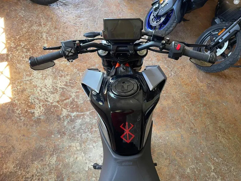 KTM 125 Duke (2021 - 23) (18)