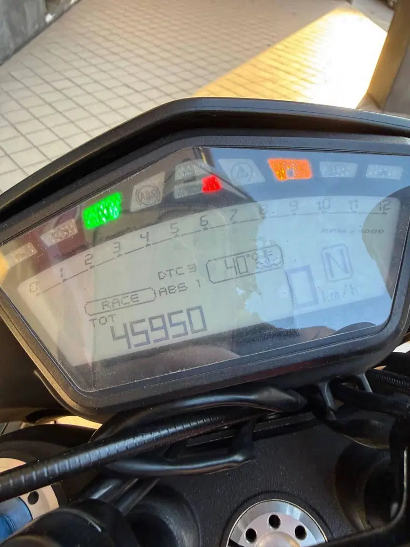 Ducati Hypermotard 939 SP (2016 - 18) (3)