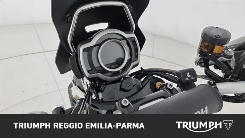 Triumph Scrambler 1200 XE (2021 - 23) (9)