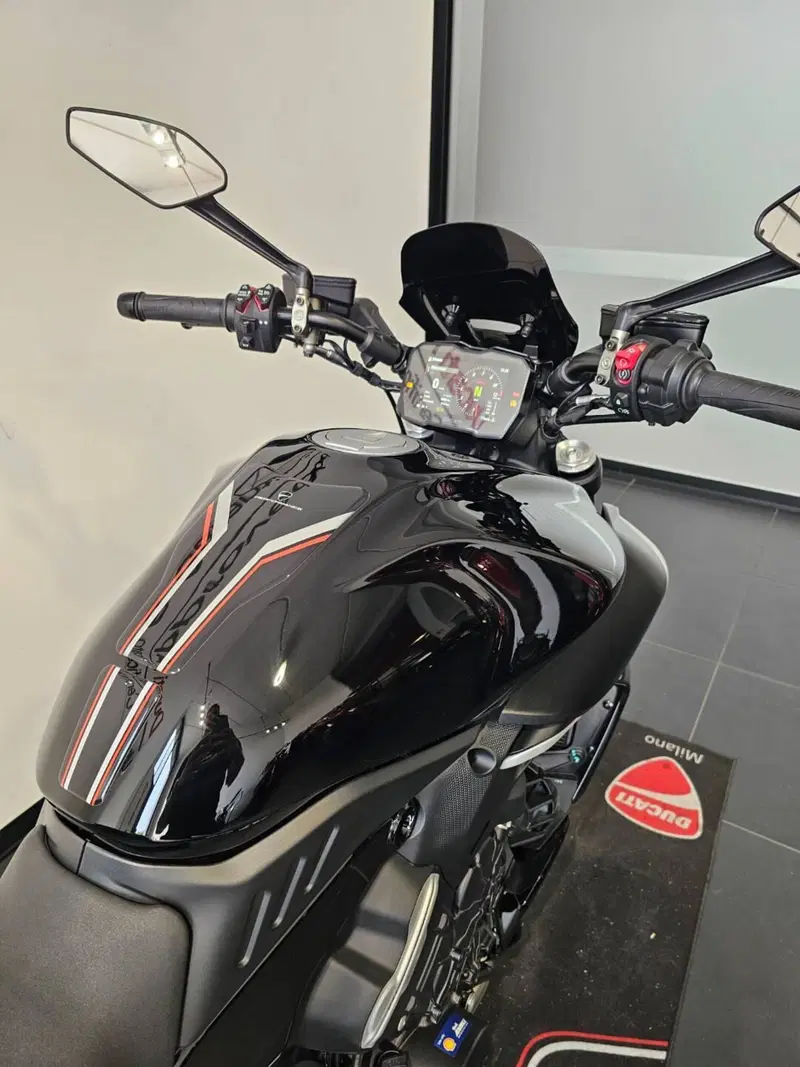 Ducati Diavel V4 (2023 - 26) (5)