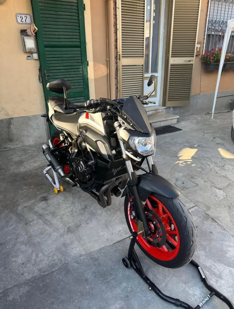 Yamaha MT-07 (2018 - 20) (4)