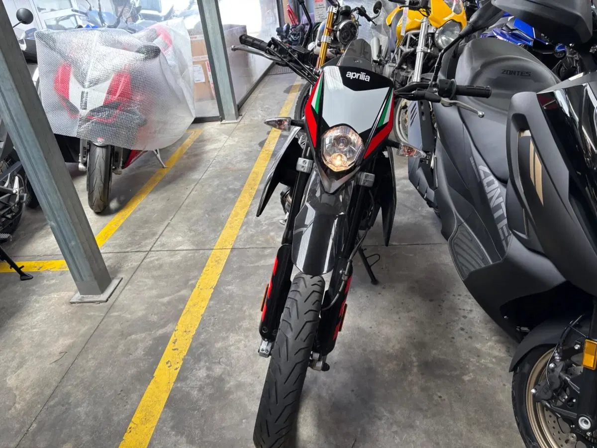 Aprilia SX 125 (2021 - 24) (3)