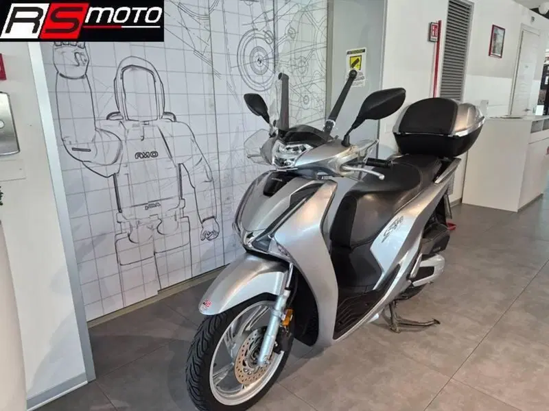 Honda SH 150i (2017 - 19) (3)