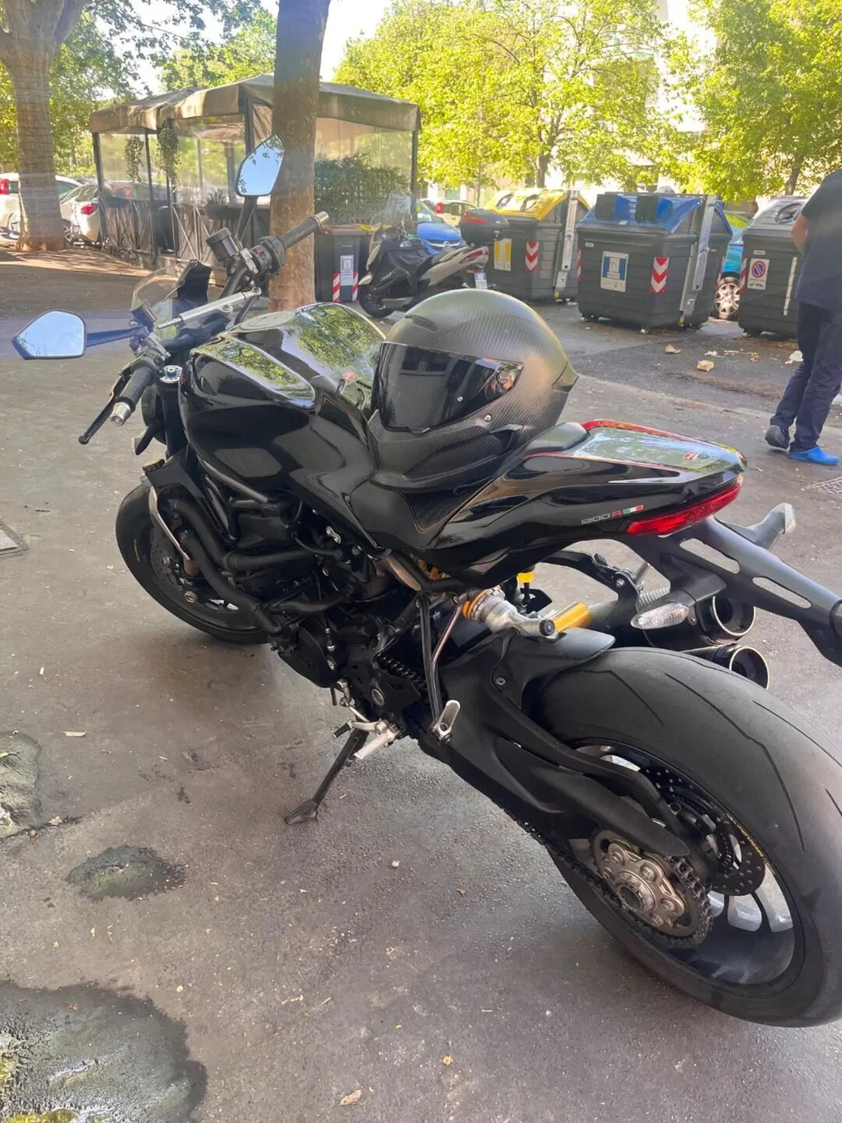Ducati Monster 1200 R (2016 - 19) (3)