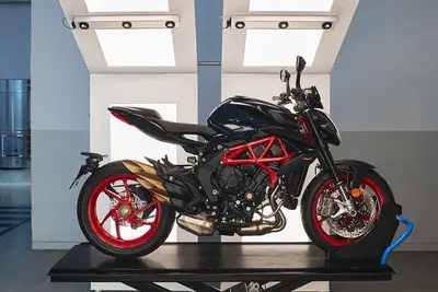 Ehi! C'&egrave; un nuovo colore per la Brutale 800!