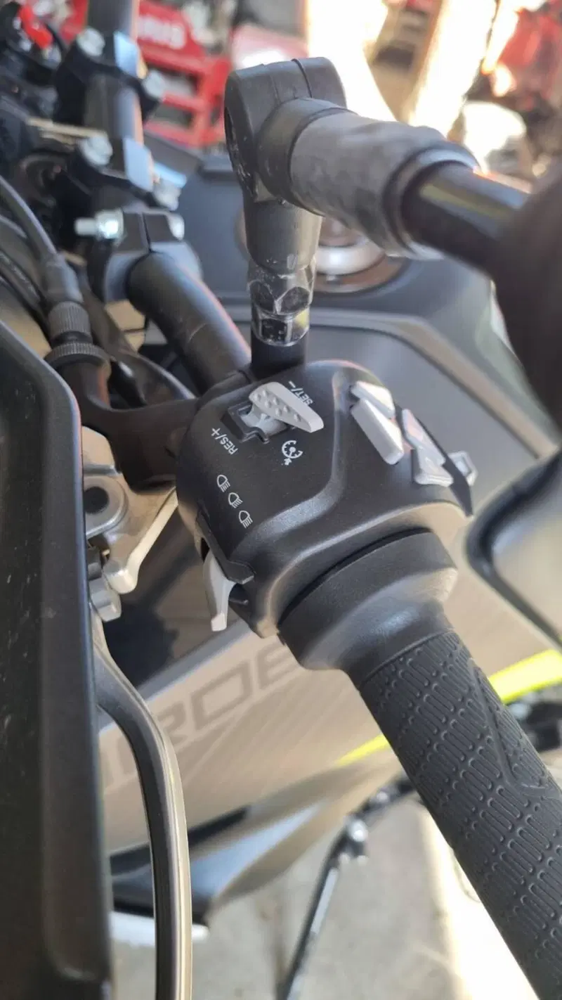 Husqvarna Norden 901 (2022 - 26) (7)