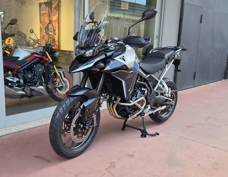 Triumph Tiger 900 Alpine Special Edition (2026) (6)