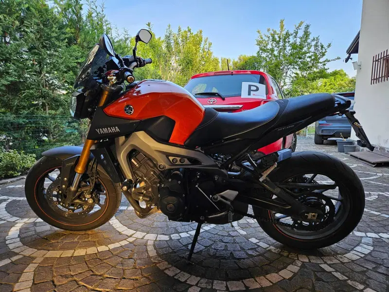 Yamaha MT-09 ABS (2013 - 15) (2)