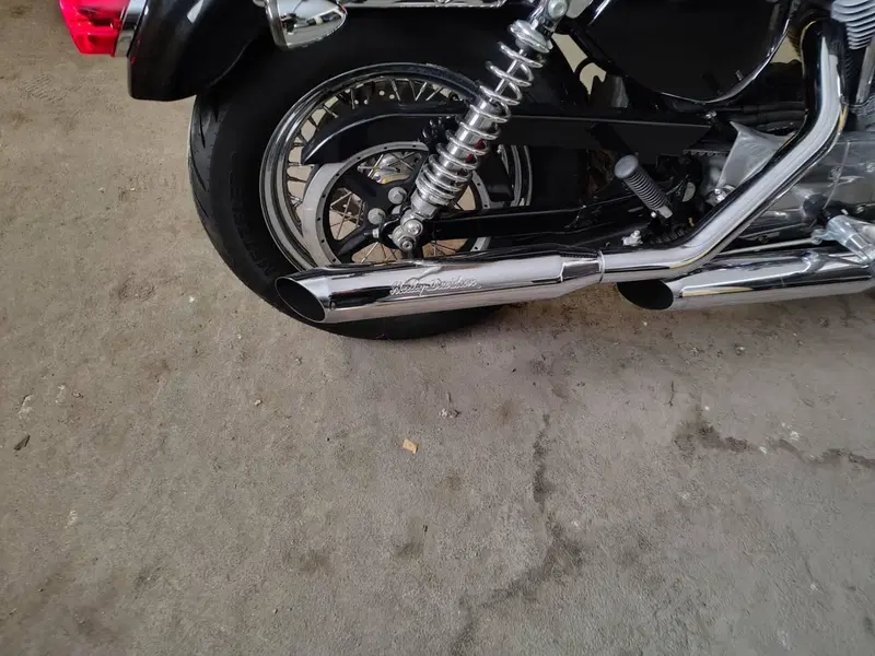 Harley-Davidson 883 (2006 - 07) - XL (4)