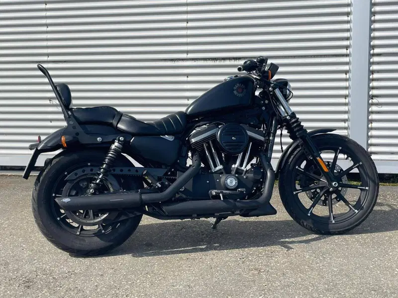 Harley-Davidson 883 Iron (2017 - 20) - XL 883N