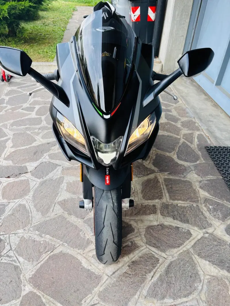 Aprilia RSV4 RR (2019 - 20) (4)