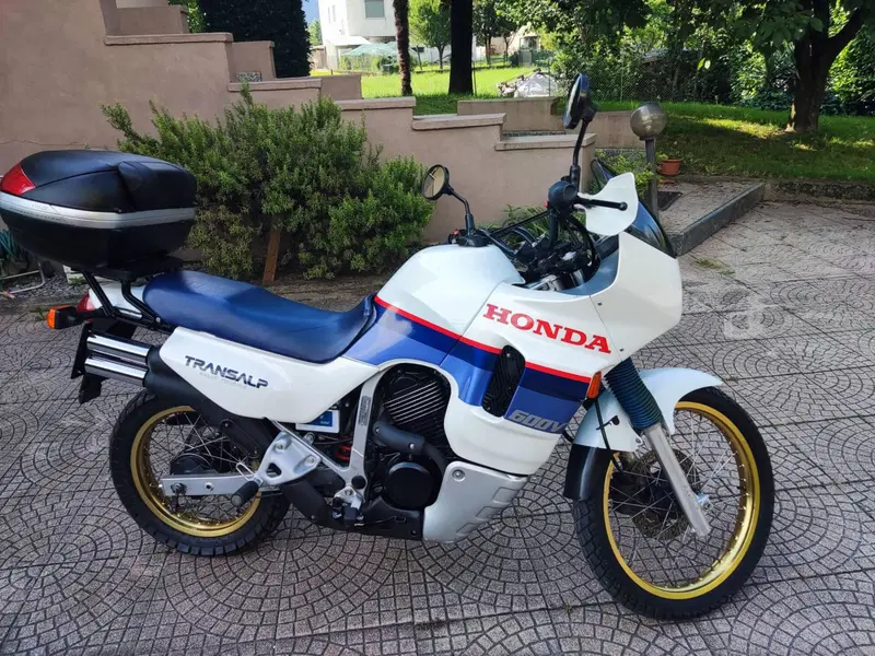 Honda Transalp XL 600V (1987 - 90) (8)