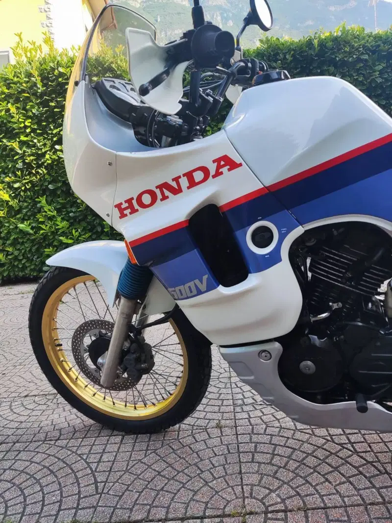 Honda transalp 600 (2)