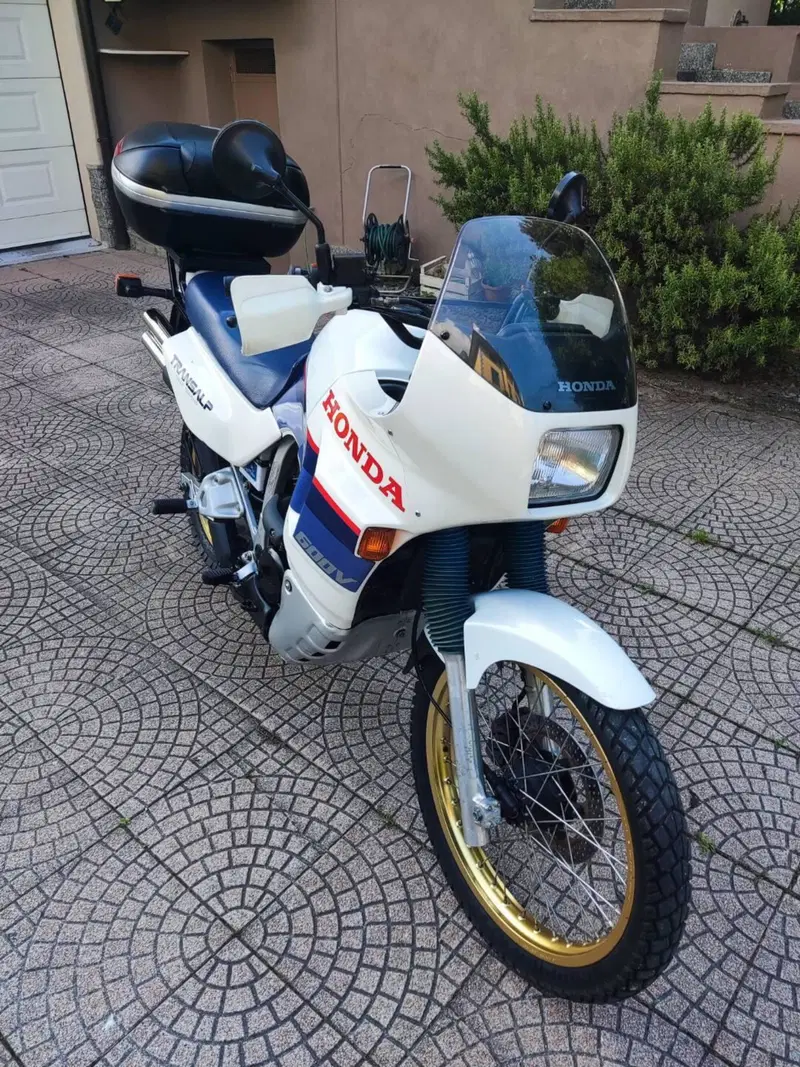 Honda transalp 600 (4)