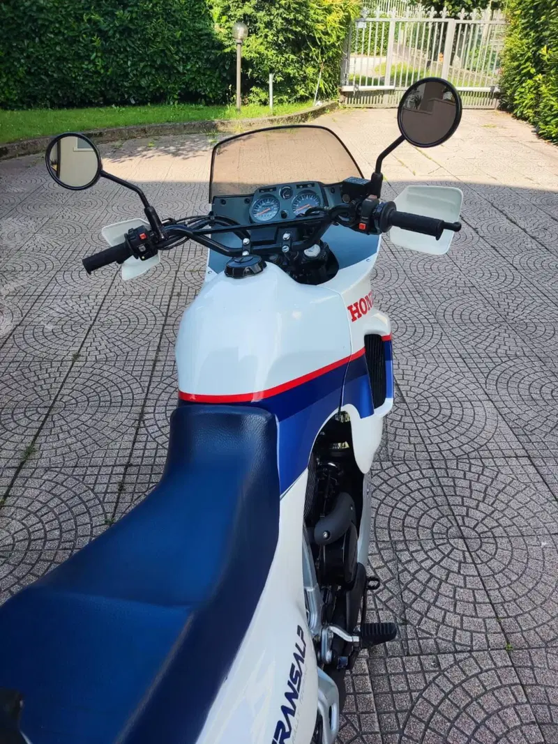 Honda transalp 600 (7)