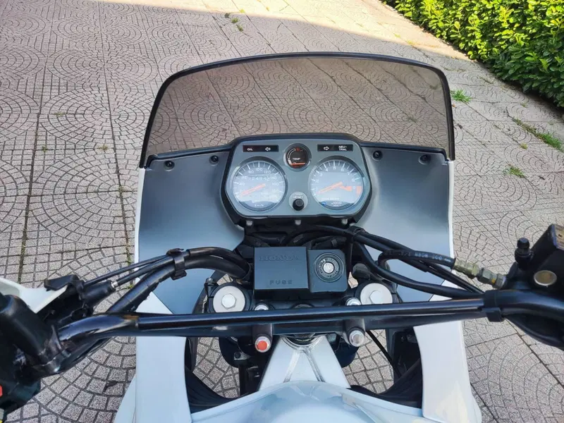 Honda transalp 600 (8)