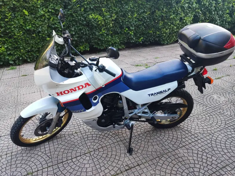 Honda transalp 600 (11)
