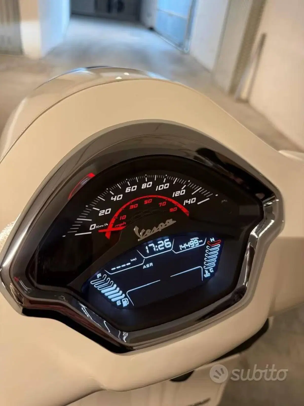 Vespa GTS 300 Super (2023 - 24) (5)