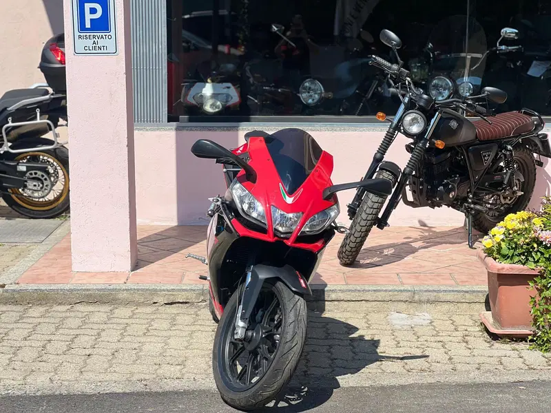 Aprilia RS4 125 (2011 - 16) (3)