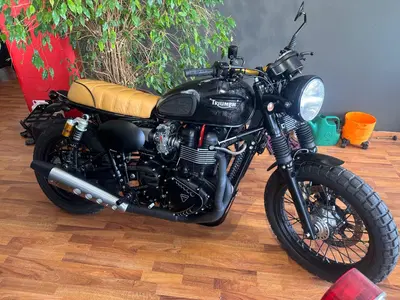 Triumph Bonneville T100 (2001 - 07) usata
